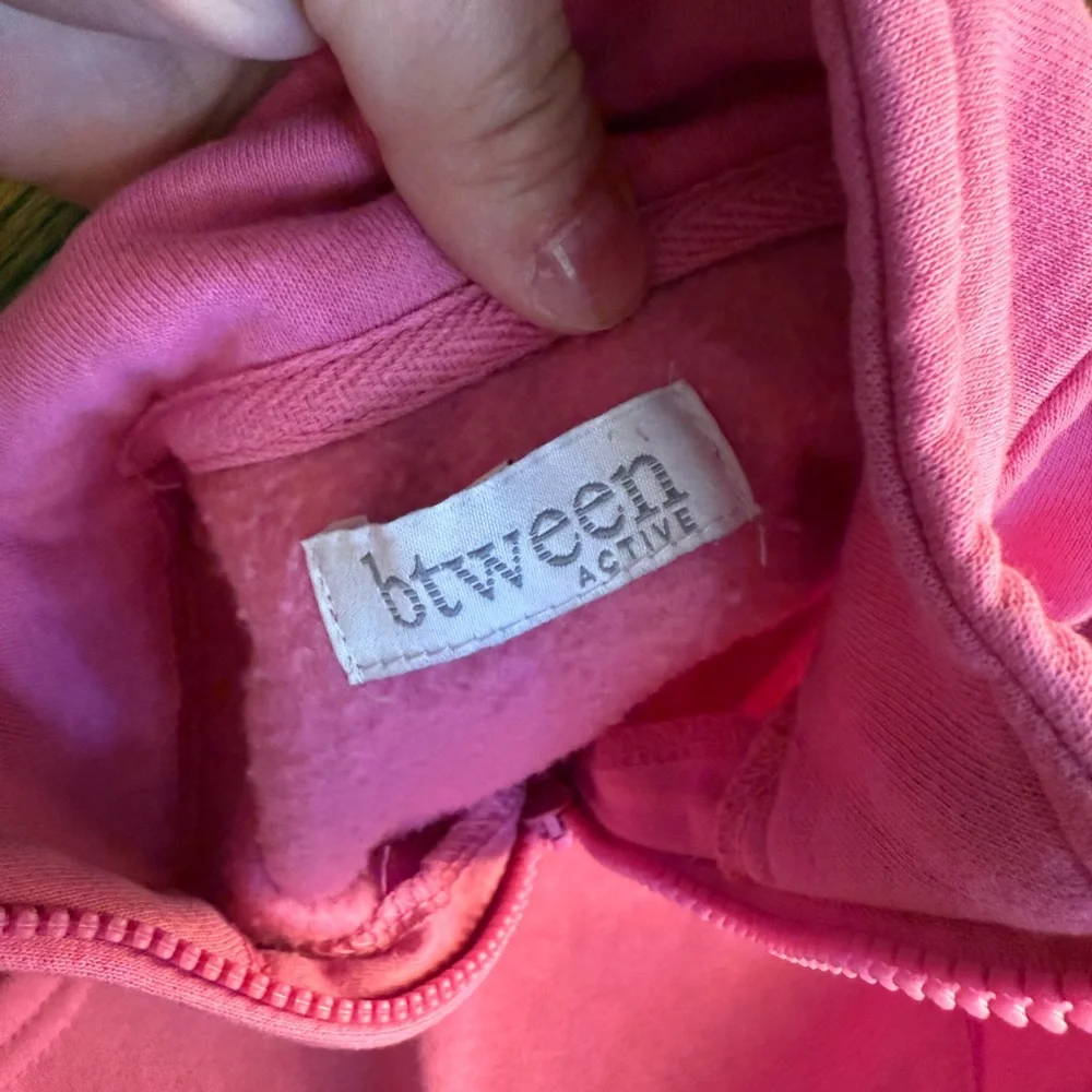 btween Pink Sweatshirt & Joggers Set with Red Heart Trim - Picture 4 of 7